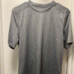 Reebok Men’s Speedwick Tee Sz S EUC